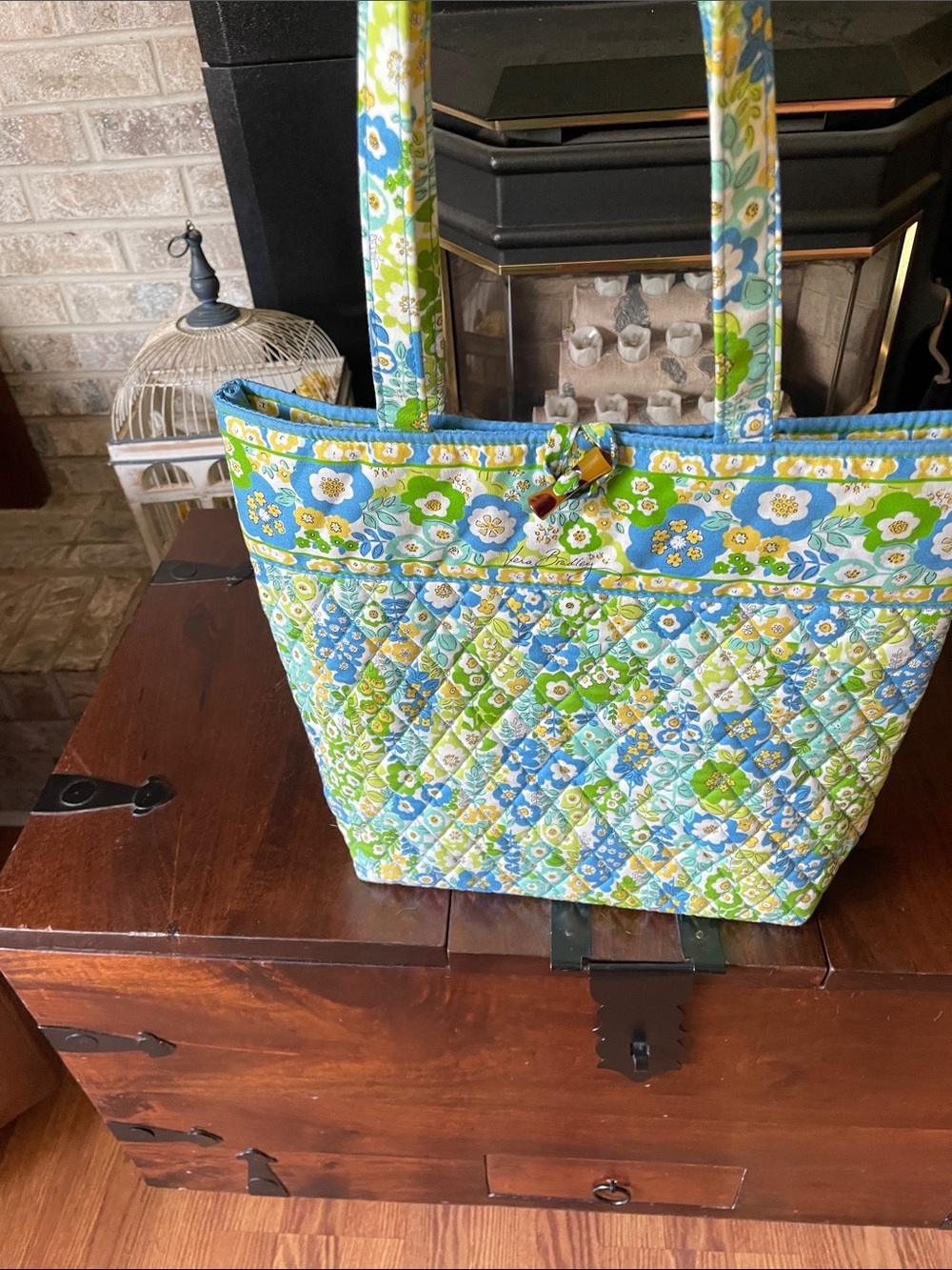 Vera Bradley Toggle Handbag in English Meadow